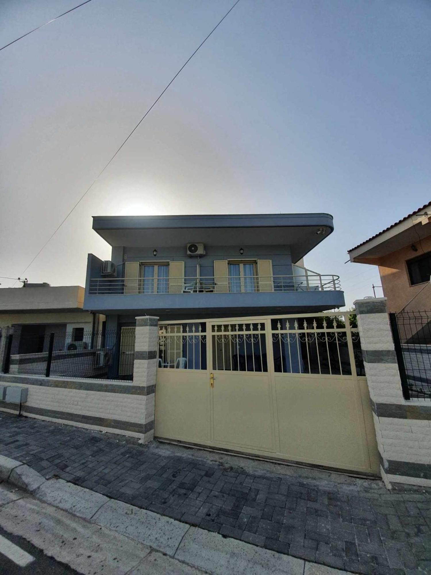 Azuro Apartment